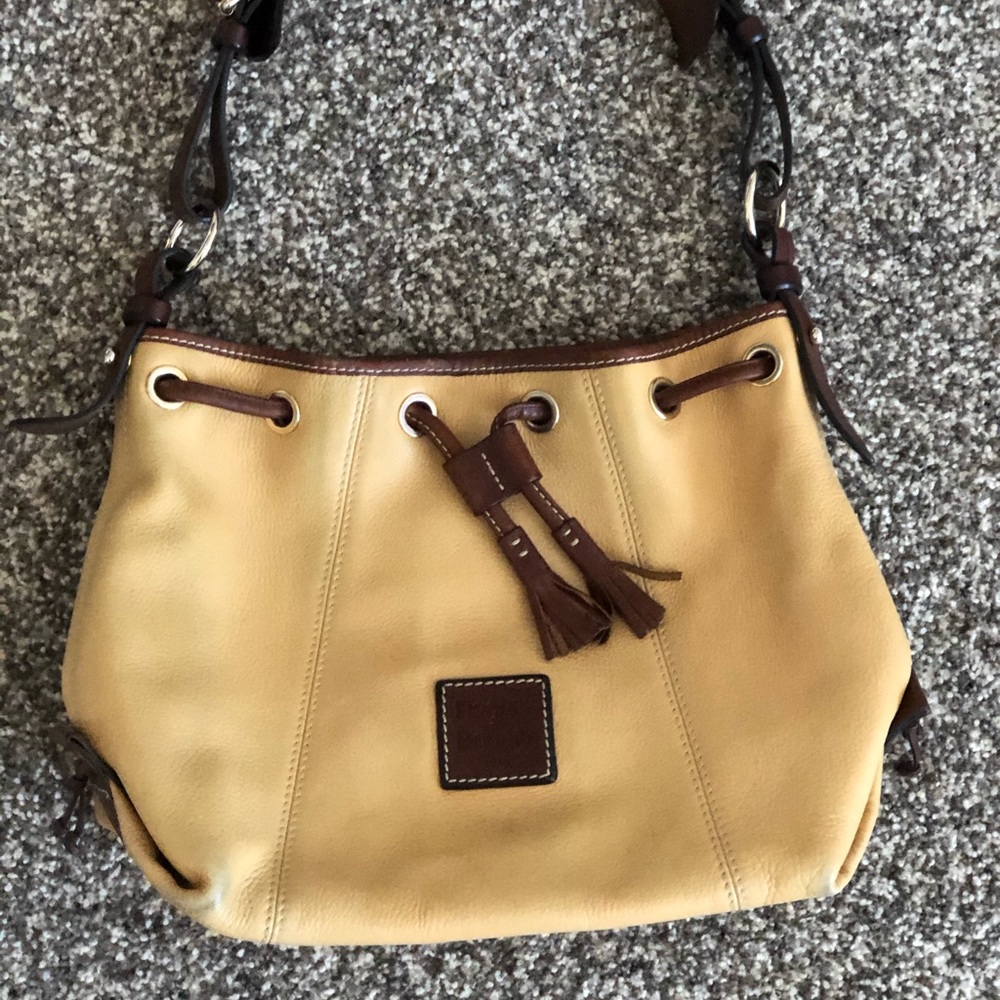 Authentic Dooney & Bourke cinch bag